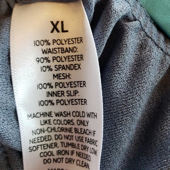 CRANE dry quick pink and gray exercize shorts - Picture 4 of 4